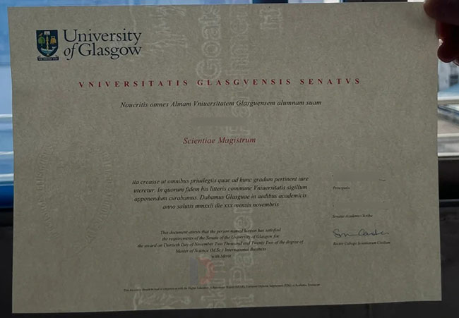 Degrees from the University of Glamorgan in 2022